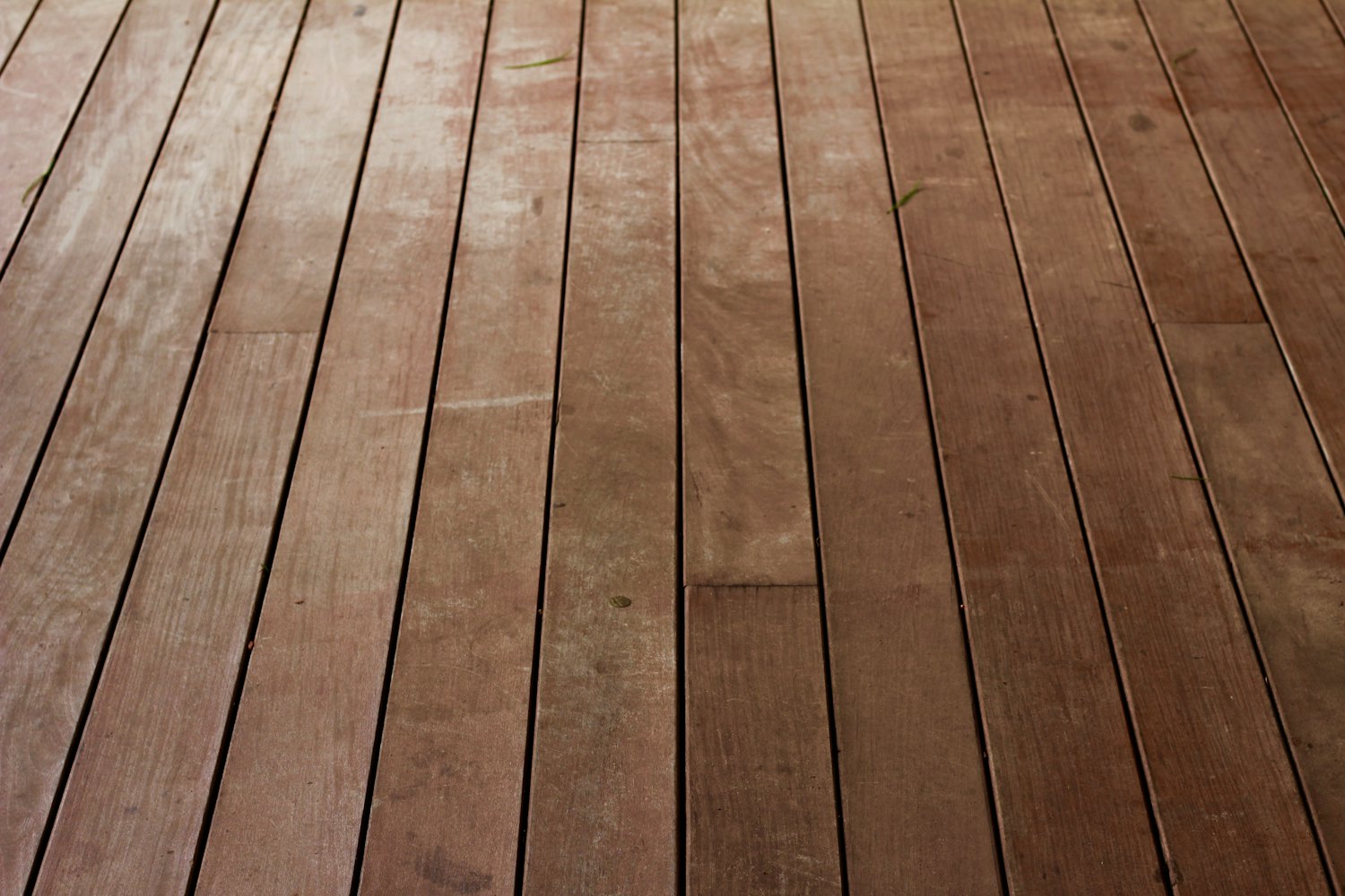Easy-care laminate flooring.